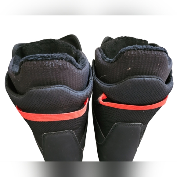 Kids' BURTON Zipline BOA® Snowboard Boots Size 7K in Black - Picture 12 of 16